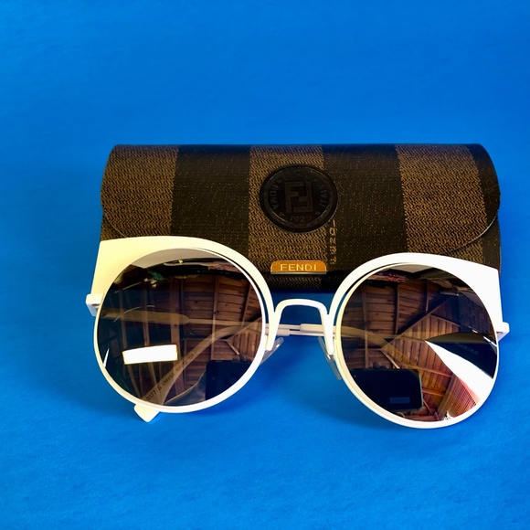 Fendi FF 0177/S White Cat-Eye Round Sunglasses main image 16